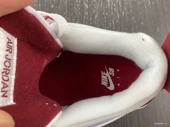 Cheap Pine Retro 4 SB Jordan Red DR5415-160 0521